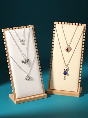 نمایشگر پایه جواهرات چوبی 90*90*210 میلی متری نمایشگر سینی گردنبند